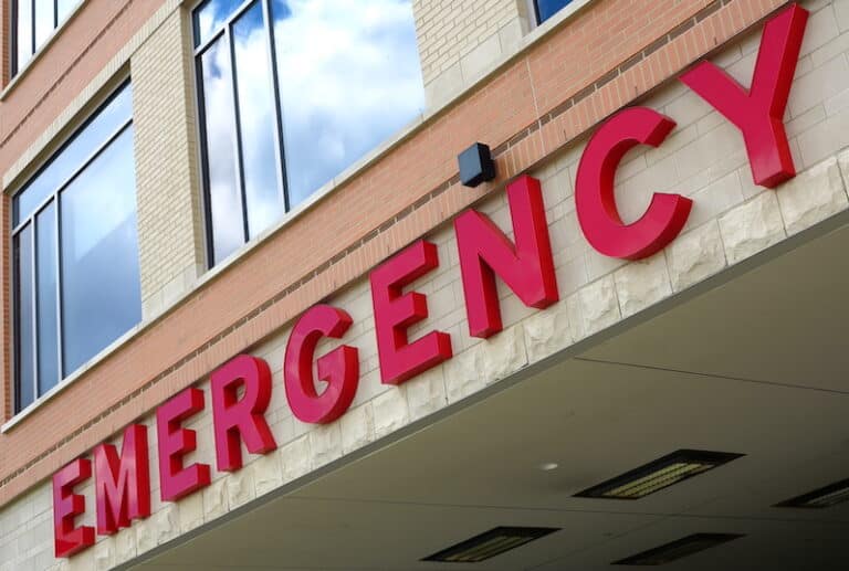 emergency department sign